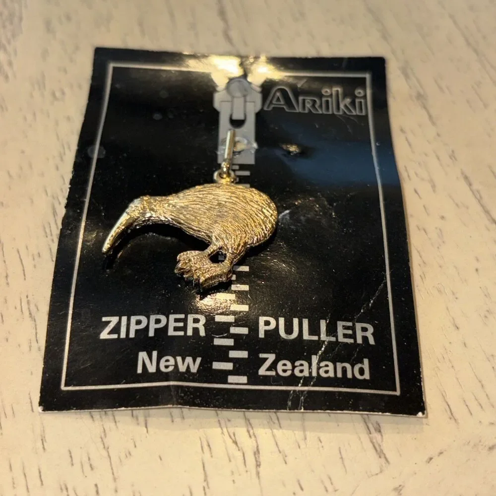 Ariki New Zealand Kiwi Gold Tone Zipper Puller NZ Wildlife